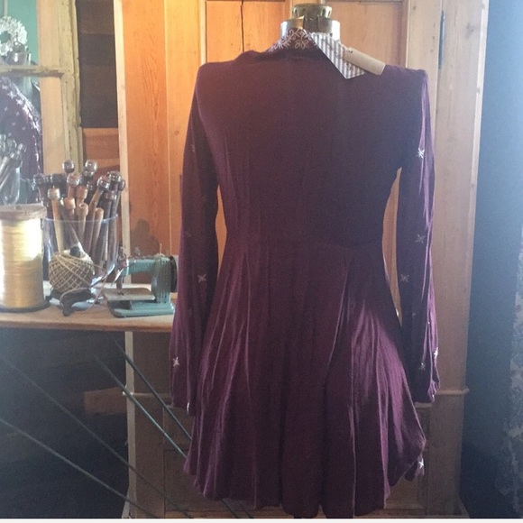 Flirty detail dress - Picture 4 of 4